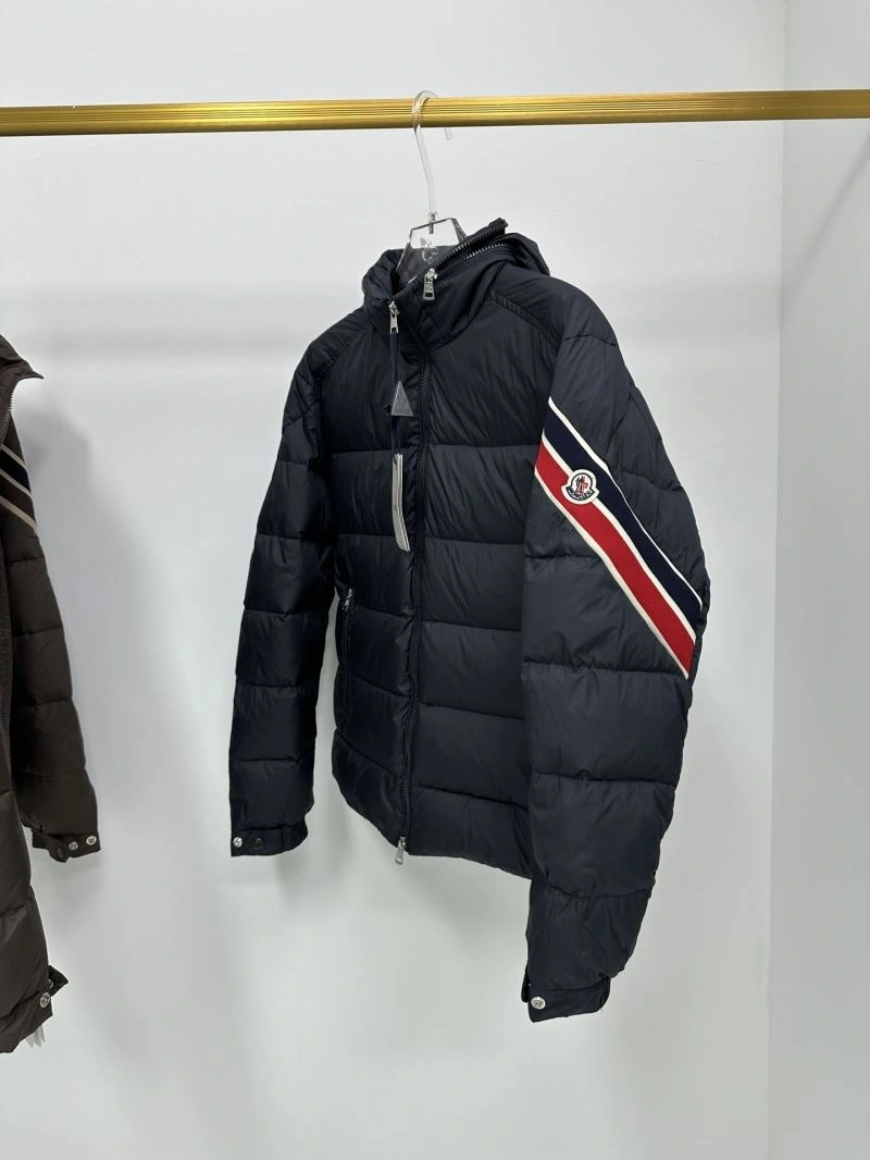 Durable Moncler Down Jackets 144576