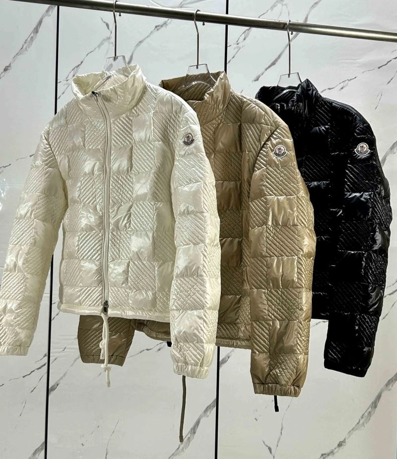 Premium Moncler Down Jackets 144582