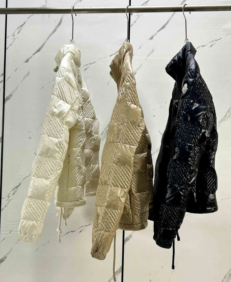 Premium Moncler Down Jackets 144582