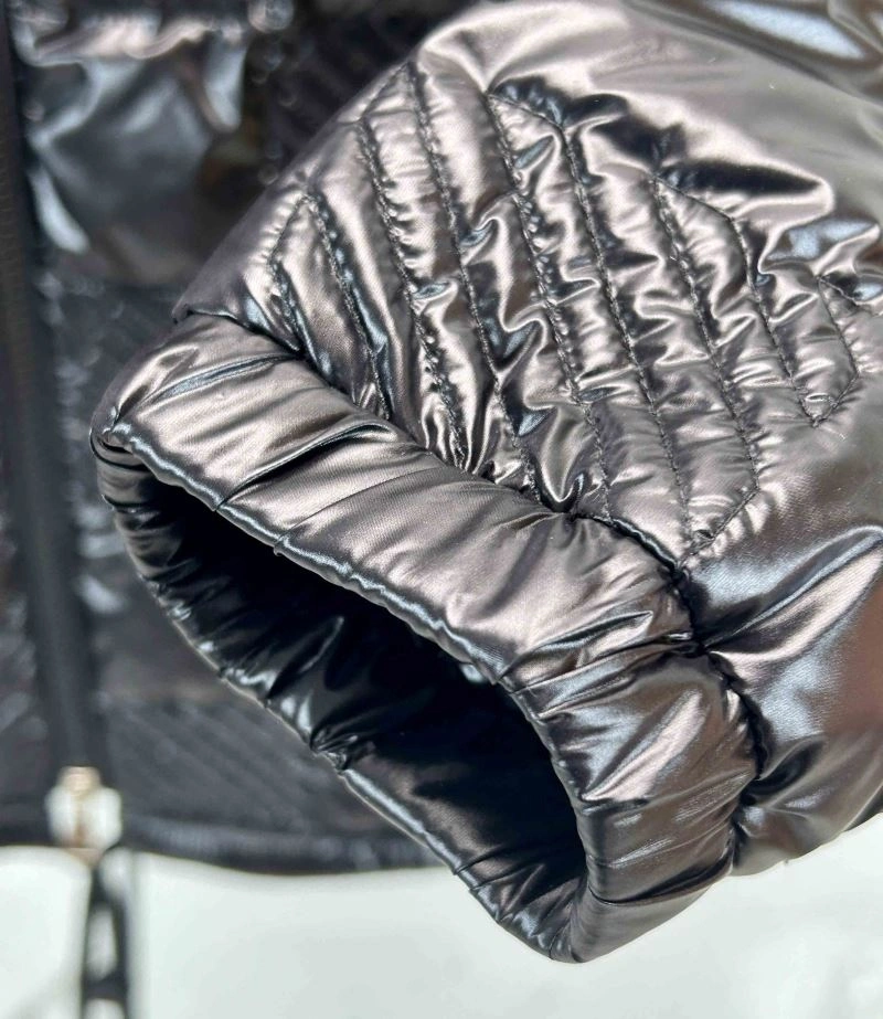 HighQuality Moncler Down Jackets 144580