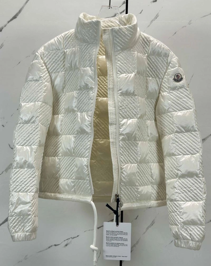 Moncler Down Jackets Cozy 144568