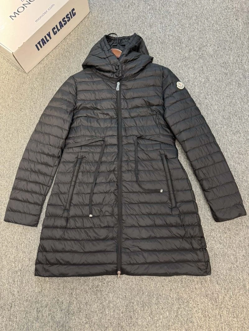 Vibrant Moncler Down Jackets 144558