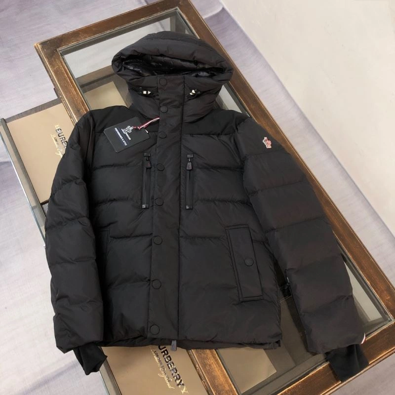 Moncler Down Jackets Durable 144561