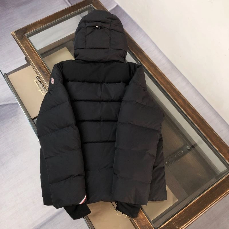 Moncler Down Jackets Durable 144561