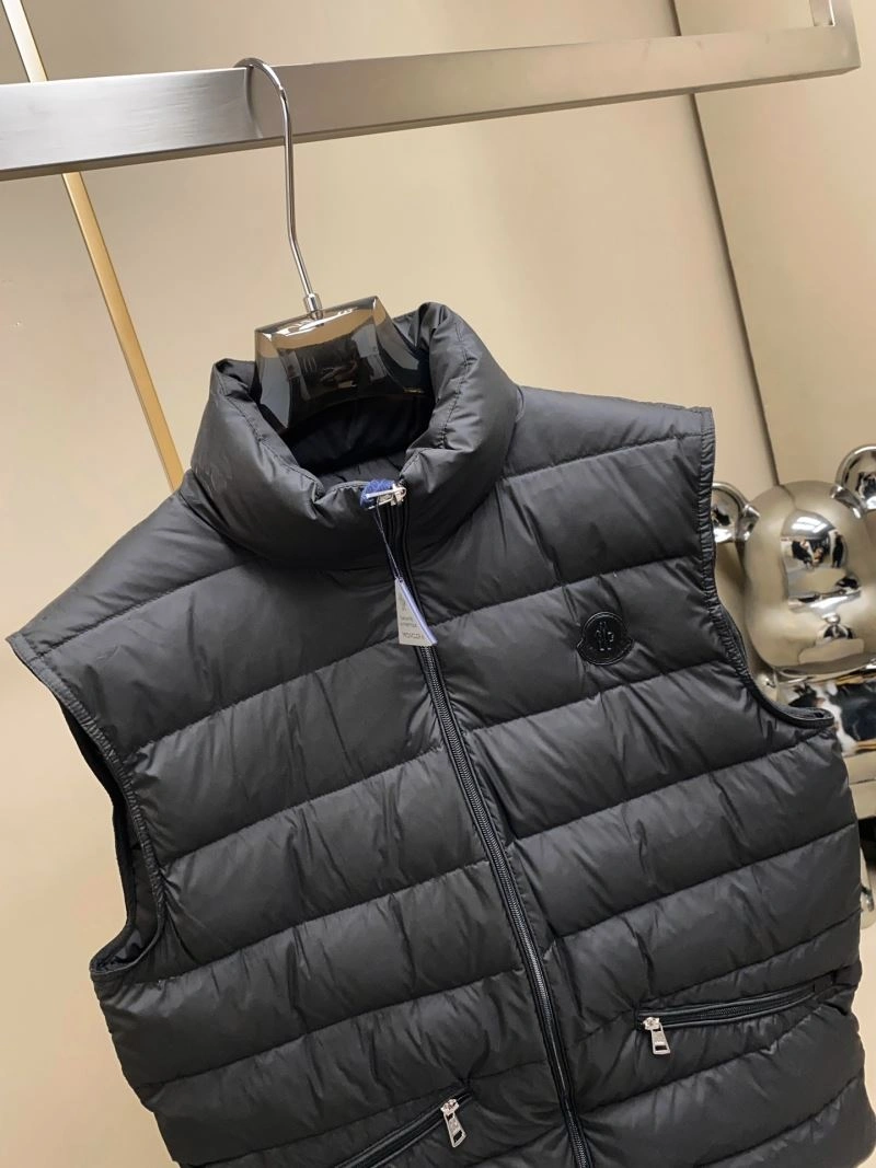 Moncler Down Jackets Elegant 144562