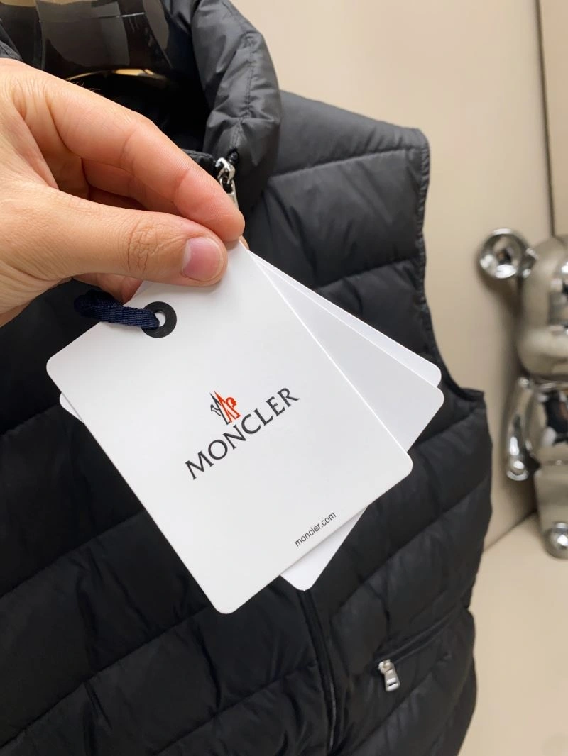 Moncler Down Jackets Elegant 144562
