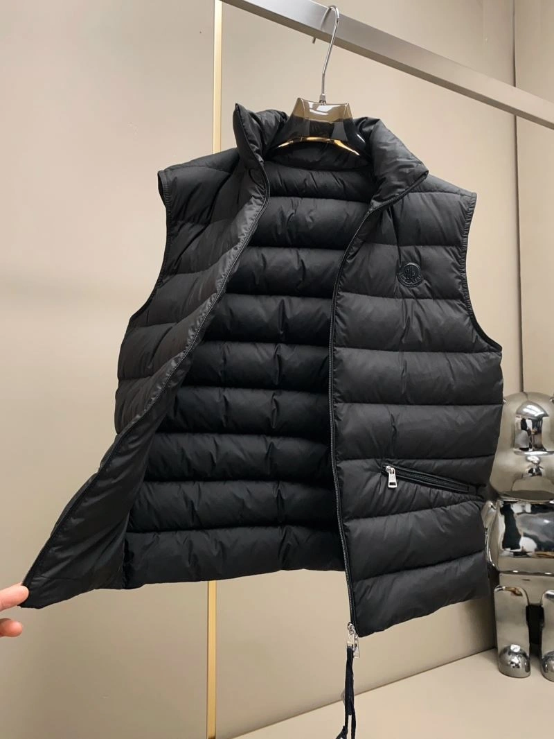 Moncler Down Jackets Elegant 144562