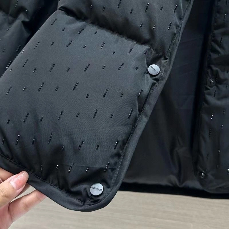 Chic Moncler Down Jackets 144564