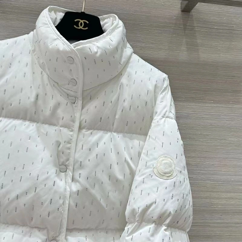 Moncler Down Jackets Durable 144550