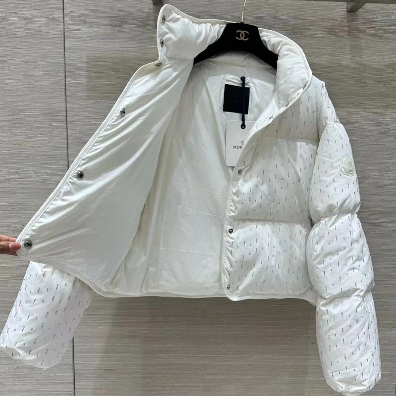 Moncler Down Jackets Durable 144550