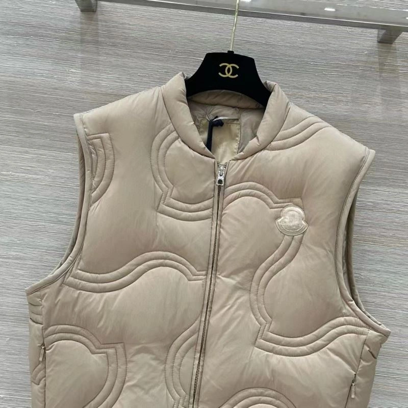 Moncler Down Jackets WeatherProof 144549