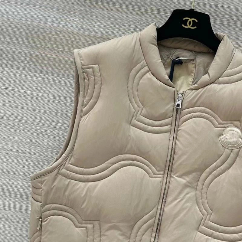 Moncler Down Jackets WeatherProof 144549