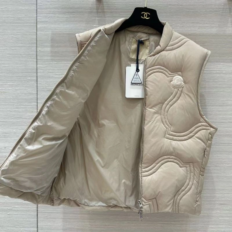 Moncler Down Jackets WeatherProof 144549