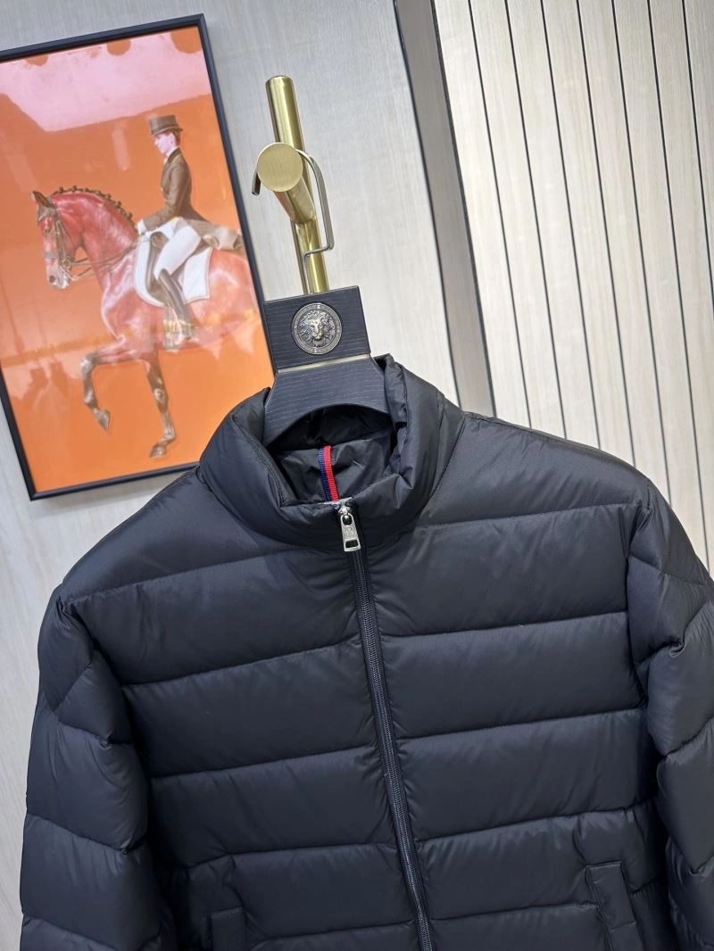 Trendsetting Moncler Down Jackets 144547