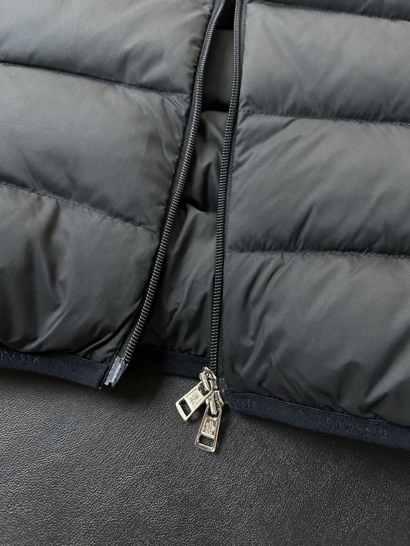 Trendsetting Moncler Down Jackets 144547