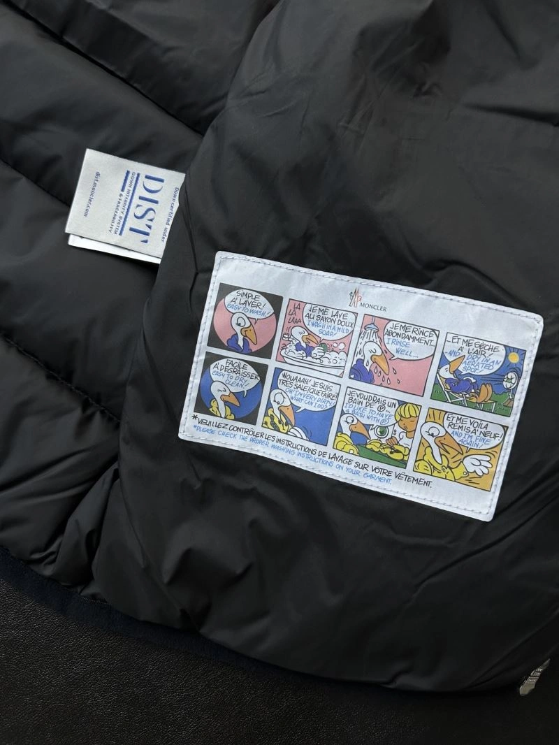 Trendsetting Moncler Down Jackets 144547