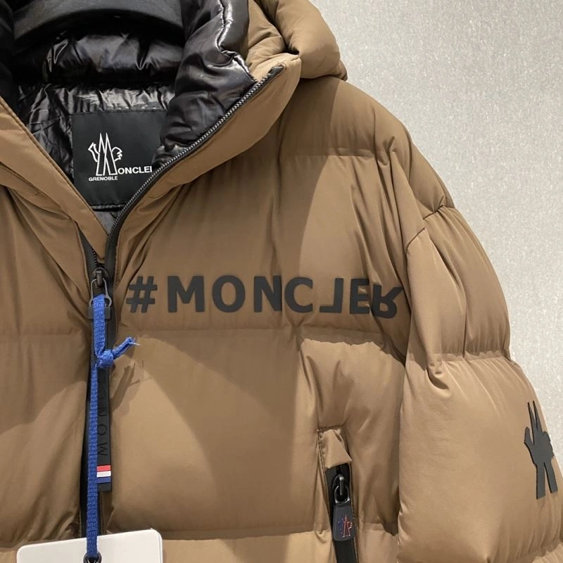 Moncler Down Jackets Sleek 144546