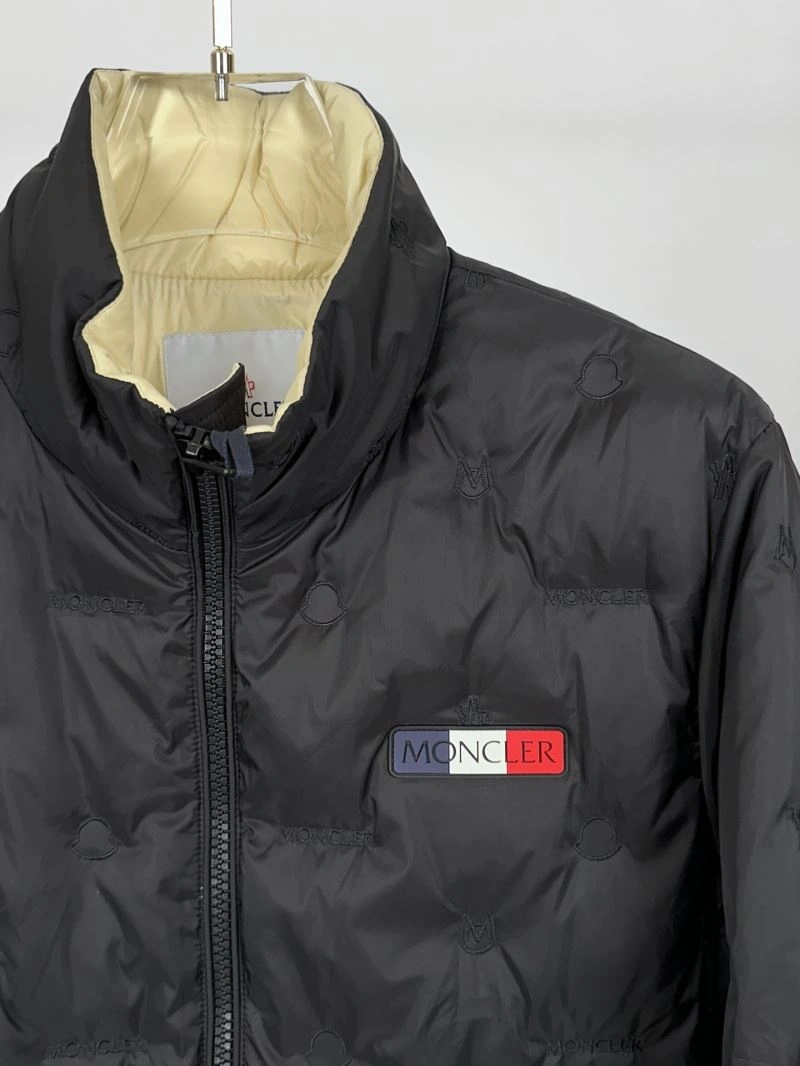 Unisex Moncler Down Jackets 144543