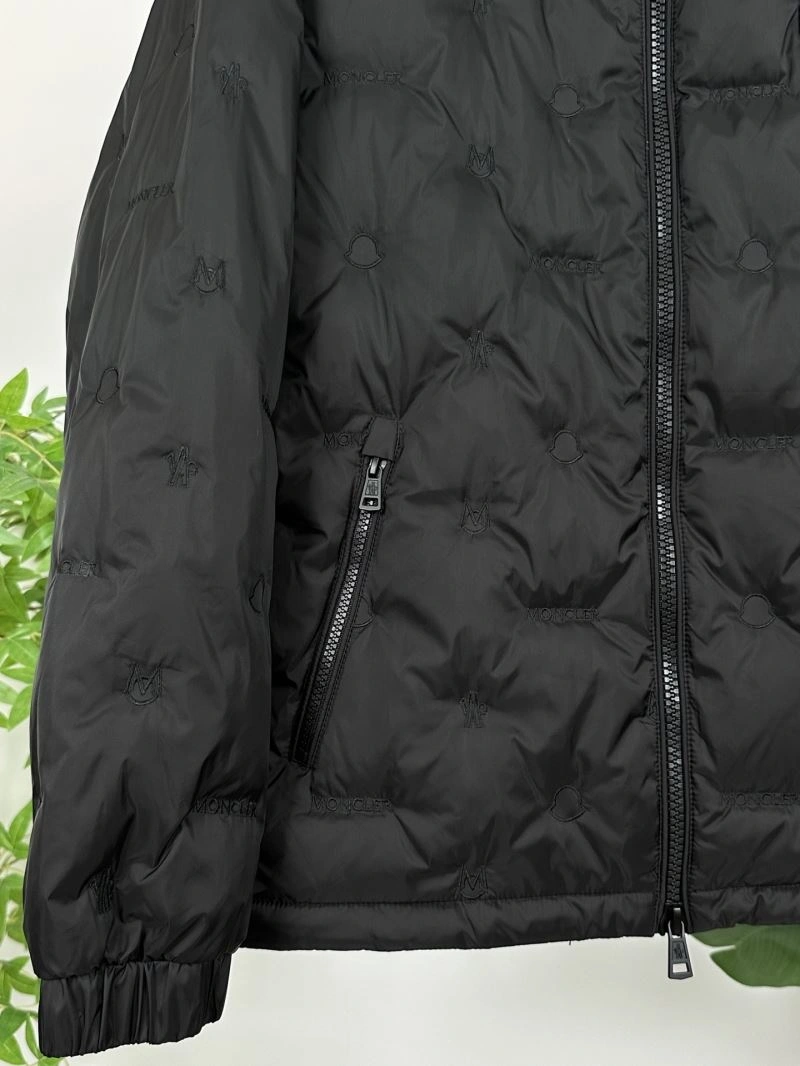 Unisex Moncler Down Jackets 144543