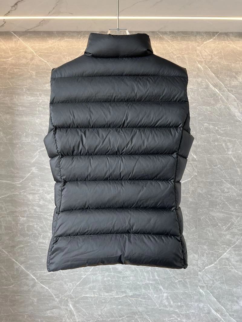 Moncler Down Jackets Trendsetting 144540