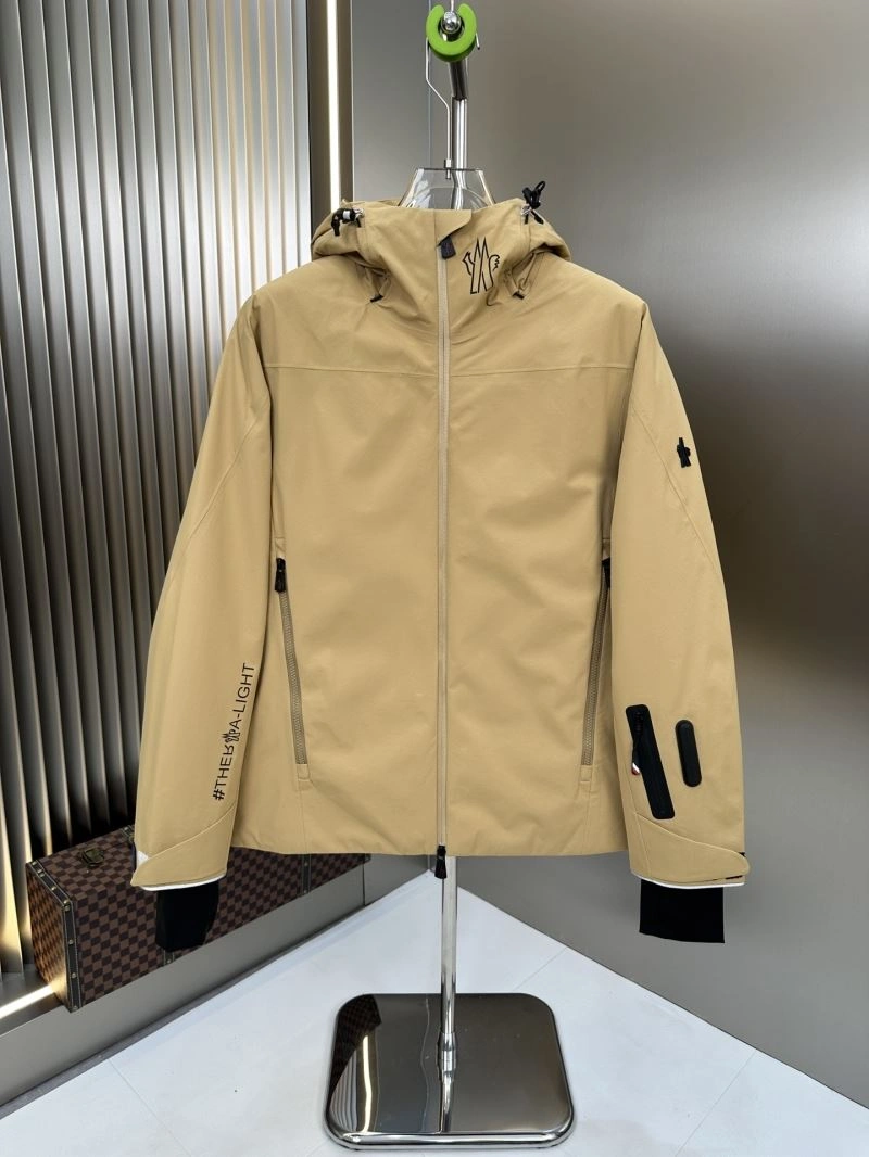 Sleek Moncler Down Jackets 144542