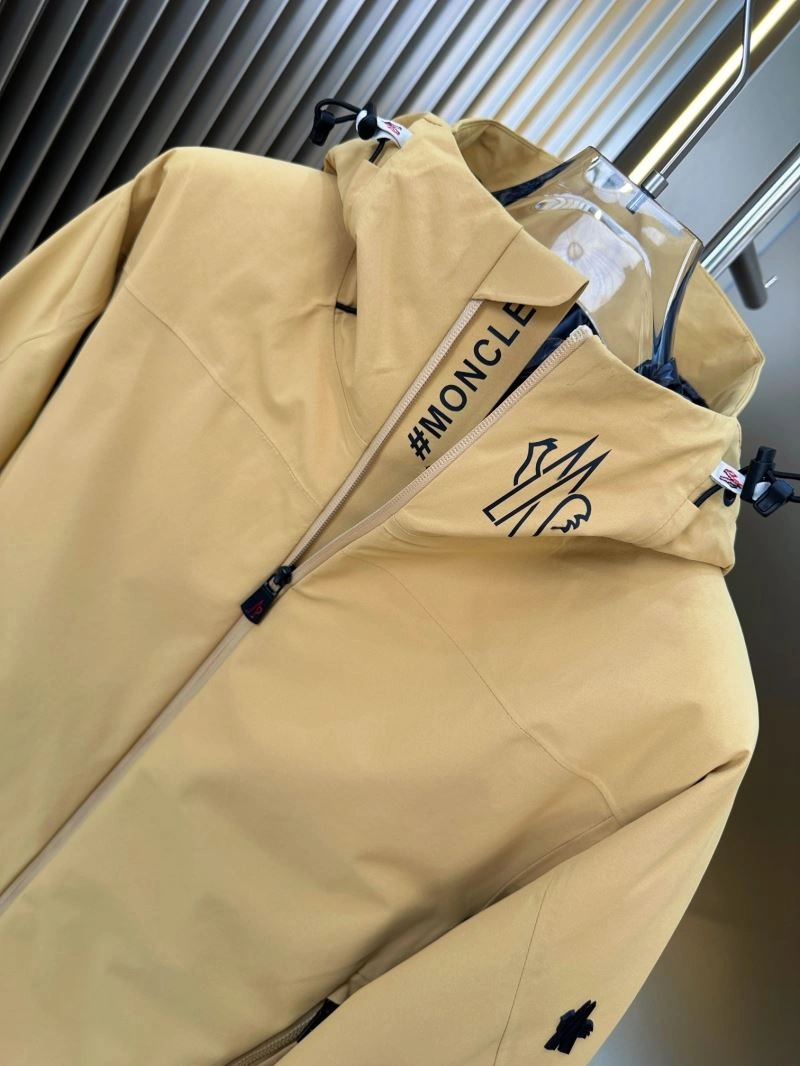 Sleek Moncler Down Jackets 144542