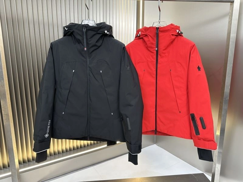 Bright Moncler Down Jackets 144528
