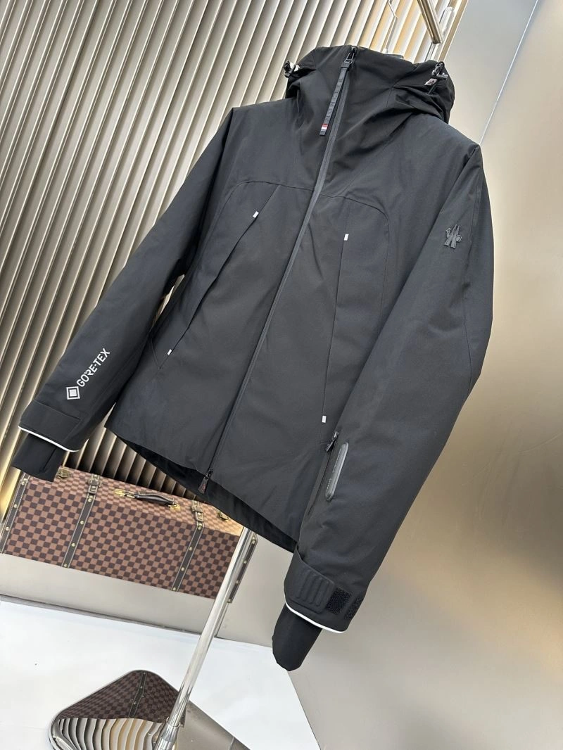 Bright Moncler Down Jackets 144528
