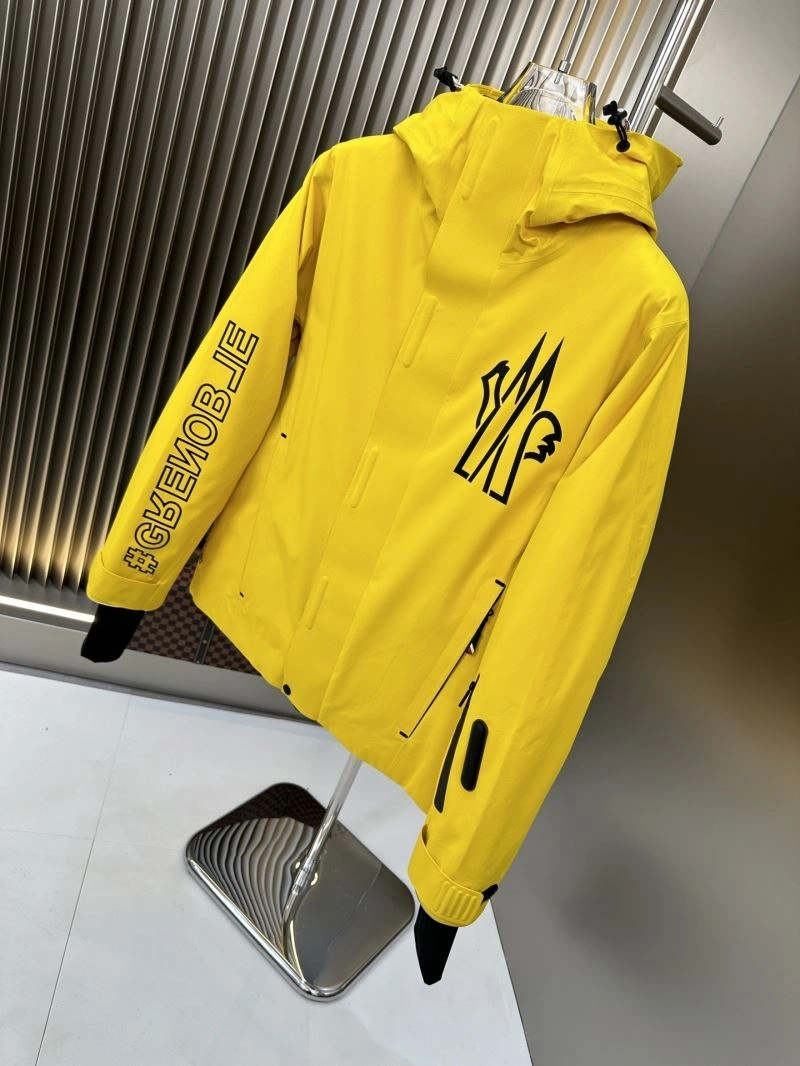 Moncler Down Jackets Functional 144533