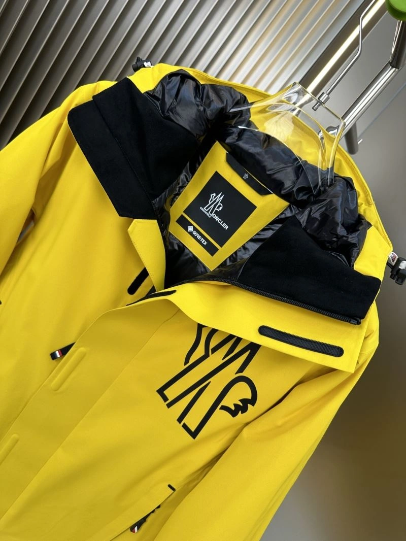 Moncler Down Jackets Functional 144533