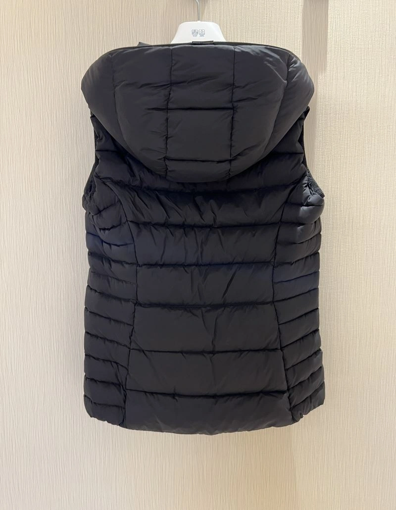 Comfortable Moncler Down Jackets 144536
