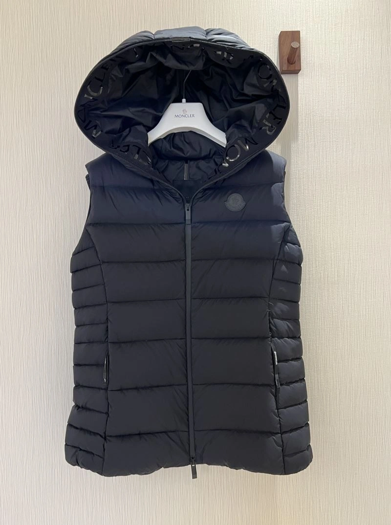 Comfortable Moncler Down Jackets 144536