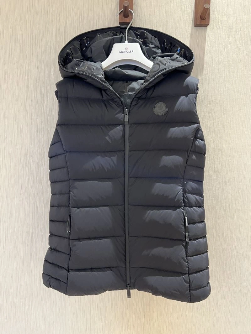 Comfortable Moncler Down Jackets 144536