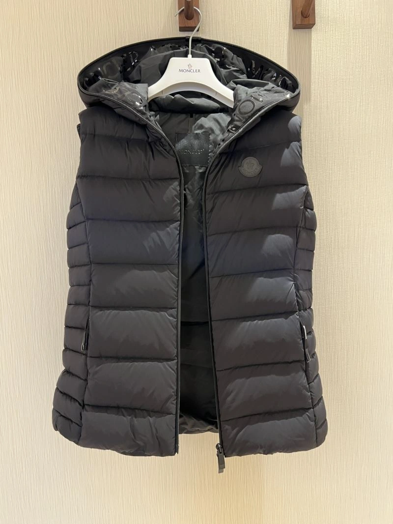 Comfortable Moncler Down Jackets 144536
