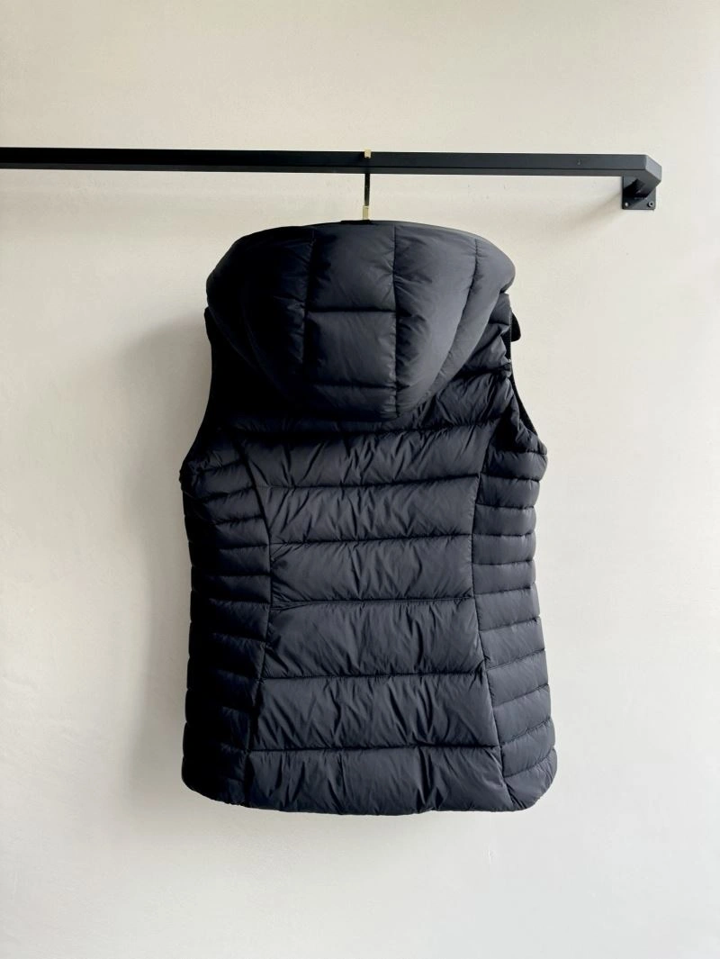 Moncler Down Jackets Youthful 144525