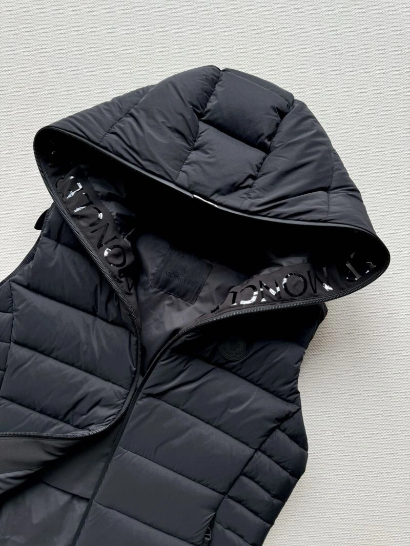 Moncler Down Jackets Youthful 144525