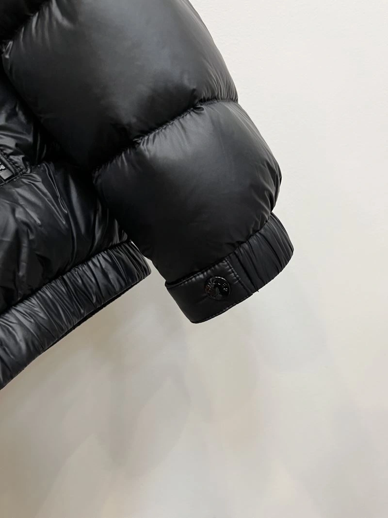 Moncler Down Jackets HighQuality 144539