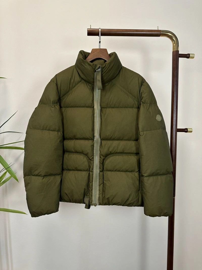 Moncler Down Jackets Sporty 144537