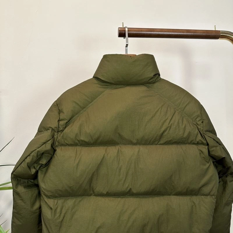Moncler Down Jackets Sporty 144537