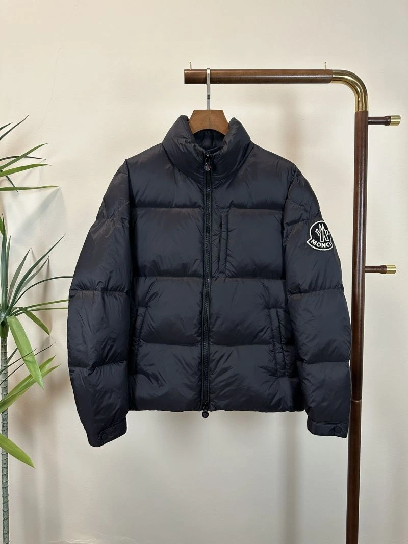 Moncler Down Jackets Bold 144527