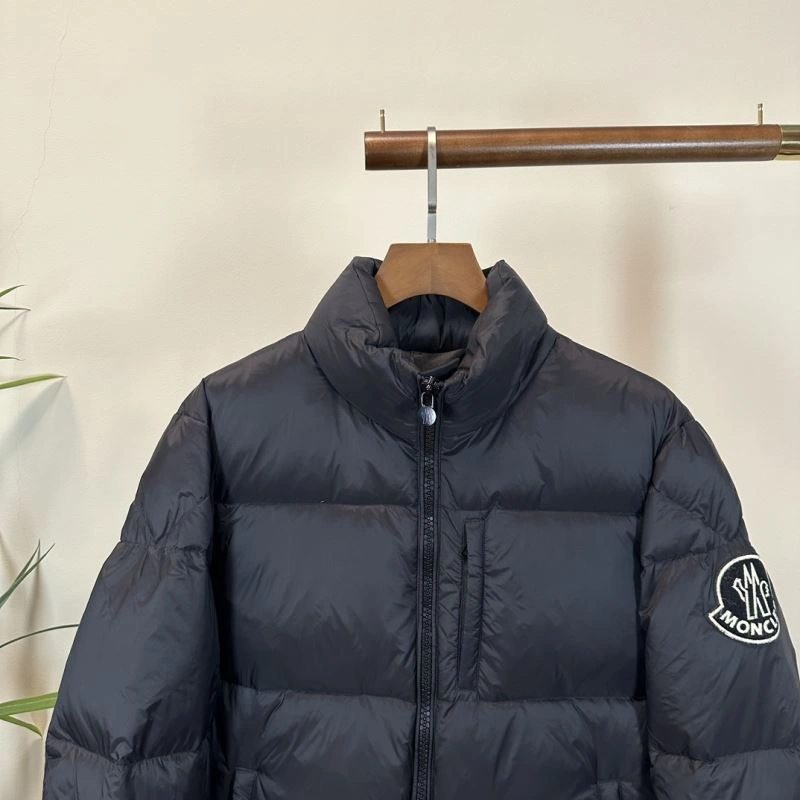 Moncler Down Jackets Bold 144527