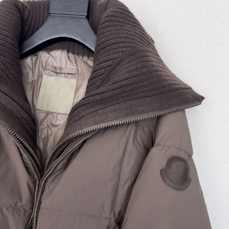 WaterResistant Moncler Down Jackets 144518