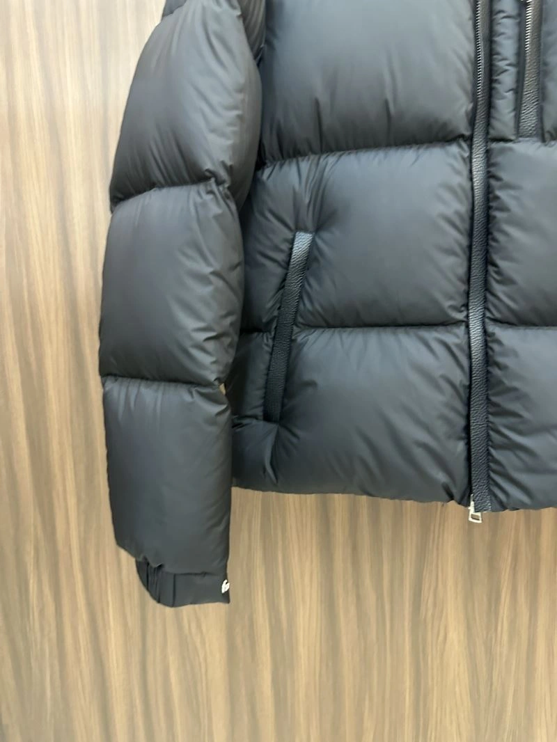 Elegant Moncler Down Jackets 144500
