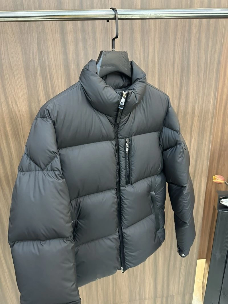 Elegant Moncler Down Jackets 144500