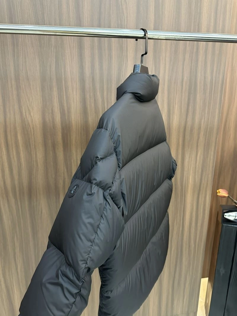 Elegant Moncler Down Jackets 144500