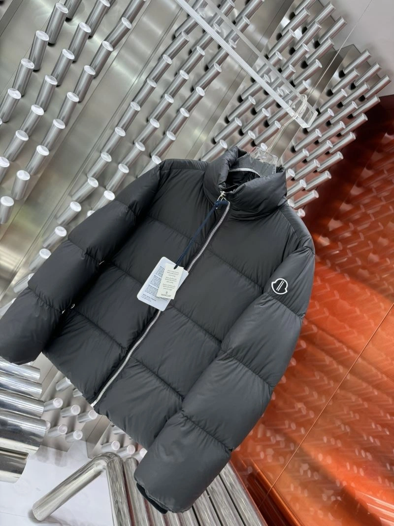 Moncler Down Jackets Sophisticated 144495