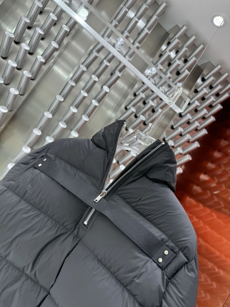 Moncler Down Jackets Sophisticated 144495
