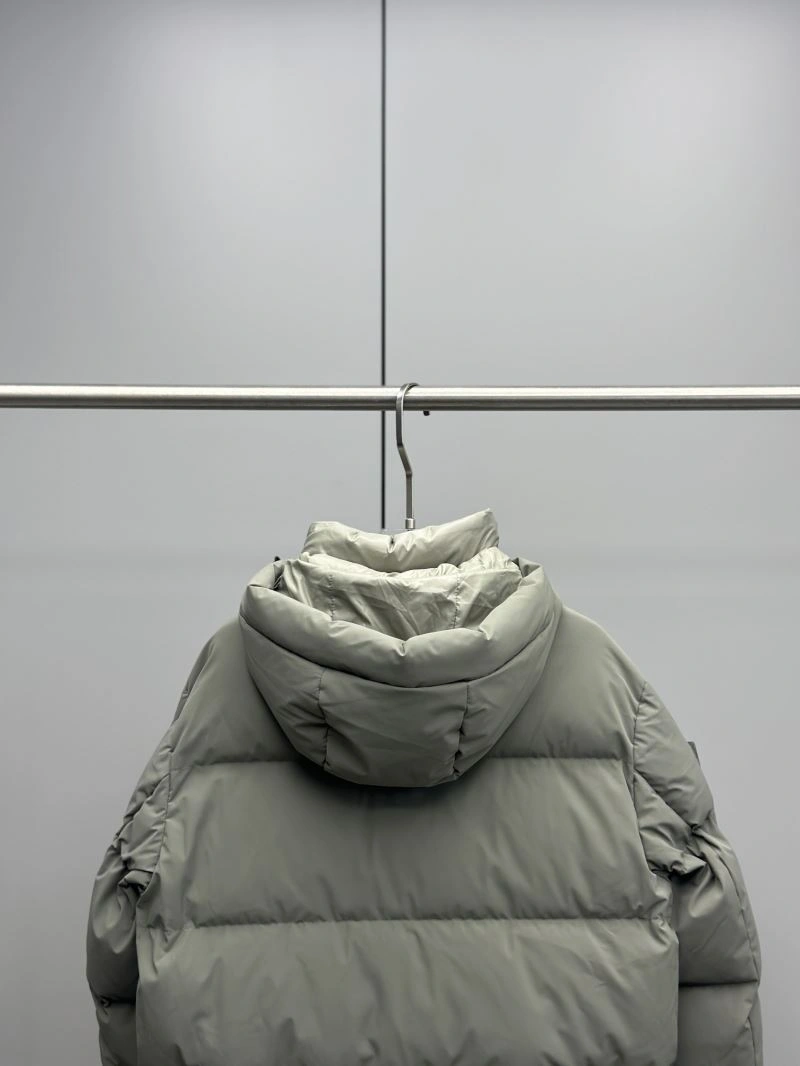Moncler Down Jackets Affordable 144494