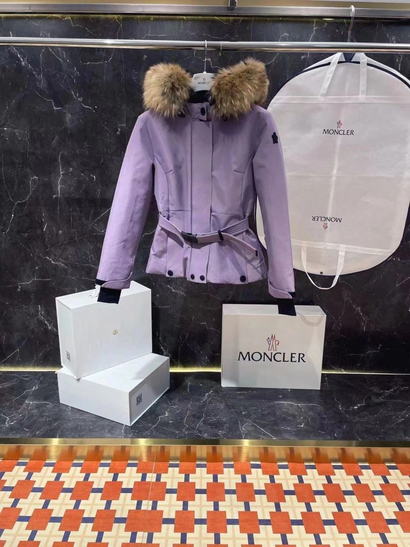 Moncler Down Jackets Supportive 144480