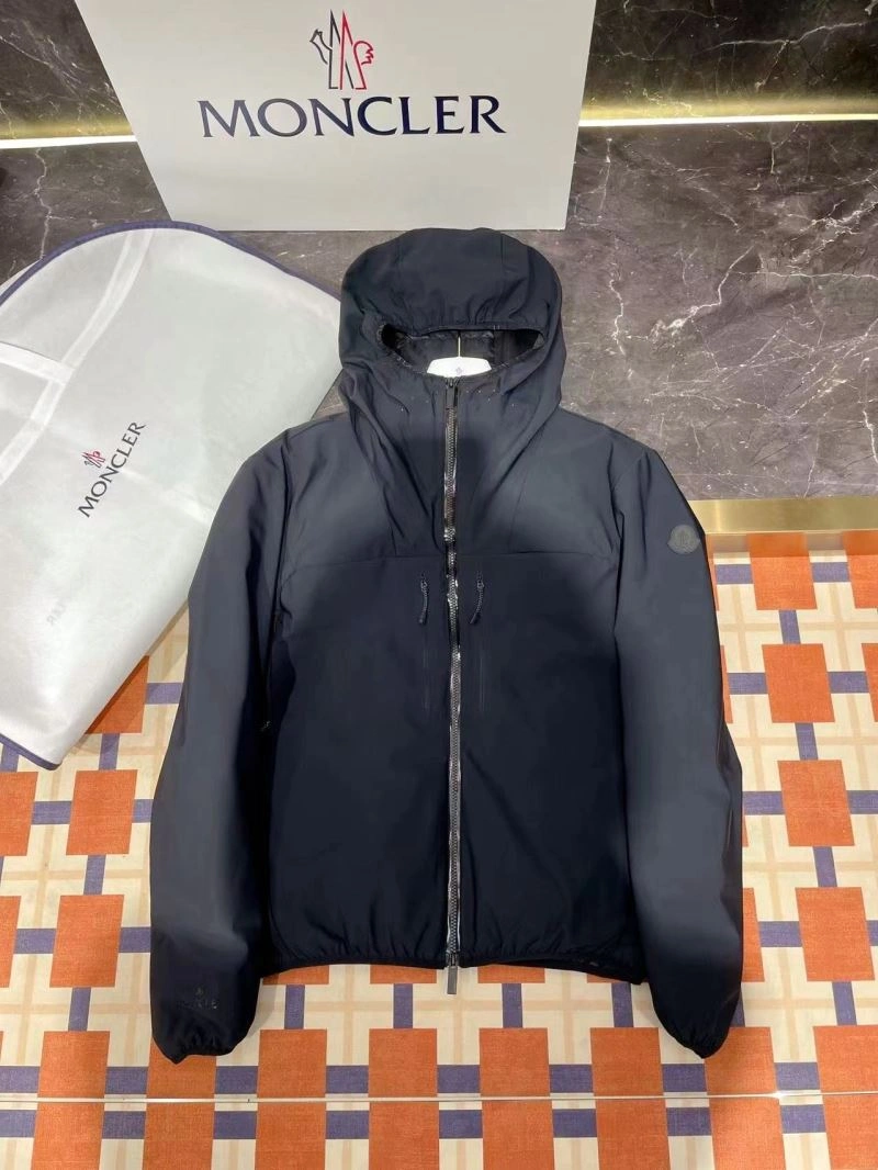 Moncler Down Jackets WellDesigned 144474